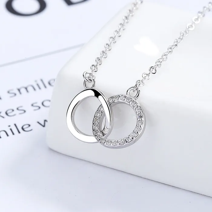 Interlocked Circles 925 Sterling Silver Necklace Refined by AnnaKaci Necklaces Interlocked Circles 925 Sterling Silver Necklace Refined by AnnaKaci Necklaces